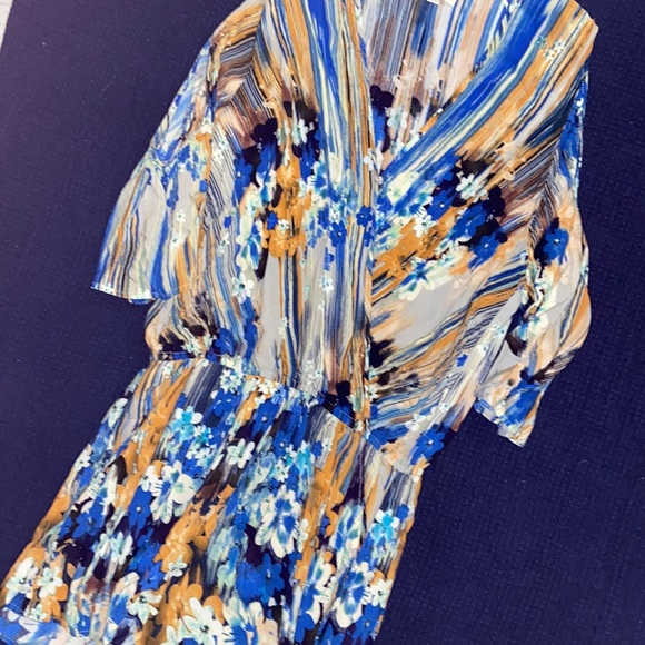 Patterned Romper - Picture 3 of 5